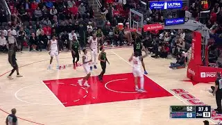 Derik Queen rises up and throws it down