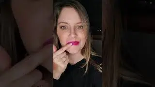 Lipsense! Smudgeproof, budgeproof, kissproof!