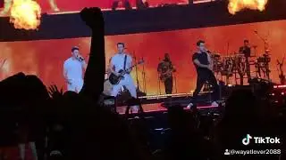 Jonas brothers concert in 2019 performance on stage live 