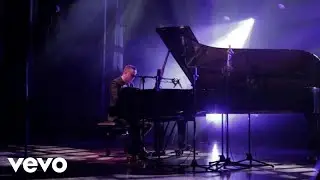Dirk Maassen - Gravity