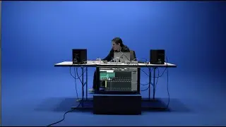 Im just making music with some Larsen.