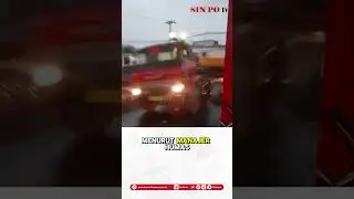 Kereta Api Harina Tabrak Truk Di Perlintasan Kaligawe Semarang