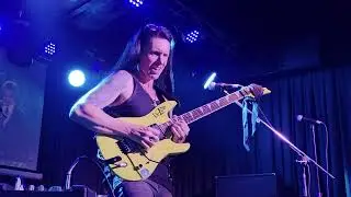 LUZIAN EN VIVO-WIND MELODY -CARRERA HACIA LA MUERTE