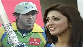 Rajeev Pillai Hits Smashing Boundary Shot for KeralaStrikers Vs KarnatakaBulldozers. Actresses Cheer