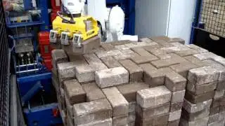 machinaal palleteren straatstenen G.van Gelder/Fijn v.o.f. bestratingsbedrijf