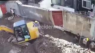 Compound wall Collapse #excavation #civilengineering