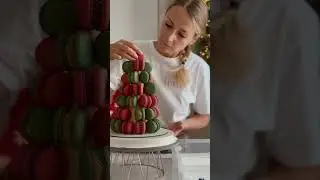 Christmas macarons-tower! #macarons #macaroni #macaronirecipe