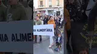 As&iacute; se ha vivido en Tarragona (Catalu&ntilde;a) la protesta de los agricultores por el acuerdo UE-Mercosur