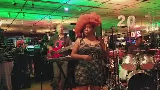 Val Steele Live