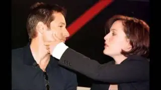 Dear Gillian - Snogger/Gillovny