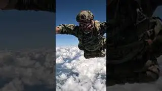 Military Freefall &mdash; смотрите полное видео здесь;  