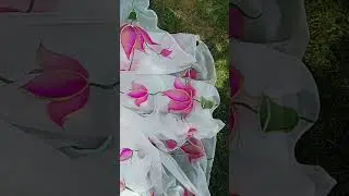 😍Handpainted Saree | Lotus saree | Chiffon saree🎨 #shorts #ambikahandpaintedstuff #handpaintedsarees