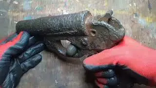 Very rusty German flare gun of WWII restoration | Leuchtpistole 42