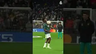 Vini jr dance moves 🤣🤣 #shorts #vinijr #football