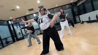  choreography ￼to hiss 