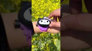 Cartoon projection watch can be flipped to project time for children to wear, it is fun and cool
