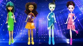 Play Doh Super Glitter Dresses for Monster High Dolls