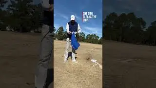 How do you use a Magnetic Golf Towel?