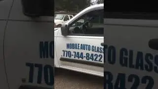 Window removal mobile auto glass Atlanta. Ga