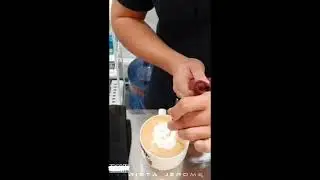 Latte Art &ldquo;Cat with glasses&rdquo; 😁✌️🙀