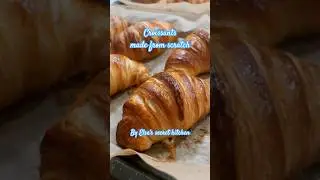 Made from scratch croissants? Of course! With pistacchio or hazelnut spread 😍