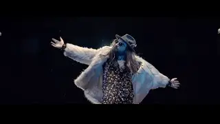 Br&iacute;an Farrell - Lola (Official Video)