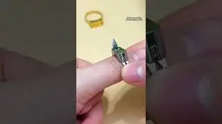 A knife that's always at your fingertips&mdash;meet the ring knife!