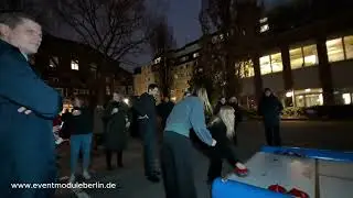 Eisstockschie&szlig;en buchen in Berlin f&uuml;r Weihnachtsfeier bei Eventmodule Berlin