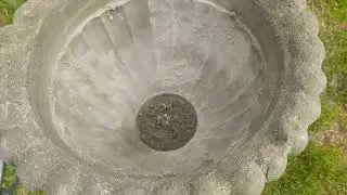 Кашпо из цементного раствора.