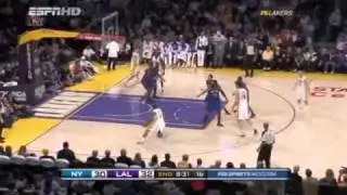 Triangle Offense: Wing Reverse Squeeze Action Dunk
