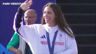 Scarlett Mew Jensen /Team Great Britain celebrates Diving Bronze medal @ Paris Olympics 29 july 2024