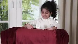 Video-Anleitung: Wie ziehe ich eine Sesselhusse von Dohle + Menk Textil  auf?