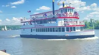 The Rip Van Winkle 2 tour boat!