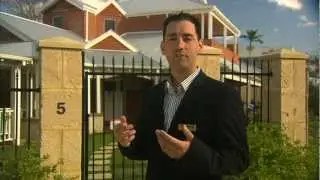 Real Estate Agent in Victoria Park & Carlisle Davide Palermo doing a Home Open.