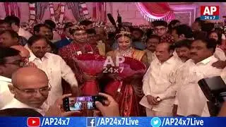 CM KCR Attends Ramoji Rao Grand Daughter's Marriage | Hyderabad | AP24x7
