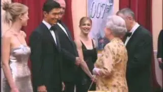 007 The Queen Meets The Queen