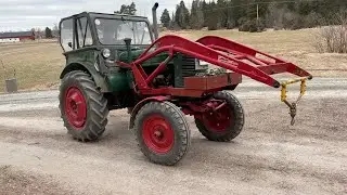 K&ouml;p Traktor Volvo BM 230  med hytt, lastare och redskap p&aring; Klaravik