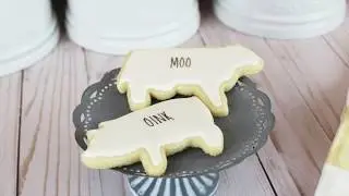 How To Make Farmhouse Cookies// Rae Dunn Inspired Cookie Tutorial
