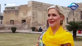 Lahore with Kirsten Bites | Lahore Fort | Indus News