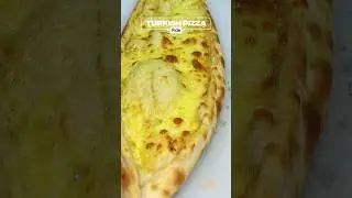 Not Pizza&hellip; It&rsquo;s Turkish Pide! 😍 #food #foodie #streetfood #delicious #shorts