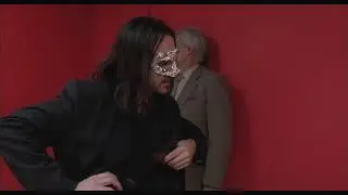 Killing Zoe (1994) Maintenant, t'es gentil, tu nous ouvres ce coffre, &ccedil;a nous fera gagner du temps