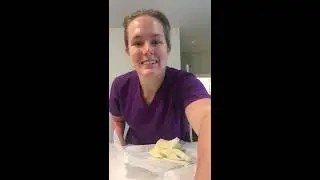 Putting on sterile gloves with one hand