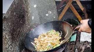 Wok Hei Stir Fried Flat Wide Rice Noodle with Egg
