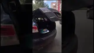 MAZDA cx-9  как открыть багажник с ключя.