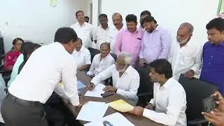 M.Vijayaraju handing over Election Certificate to YV Subba Reddy in AP&nbsp;Assembly&nbsp;
