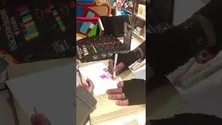 MAGIC COLOR PEN ,FAO Schwarz NewYork #shorts #shortsviral #art