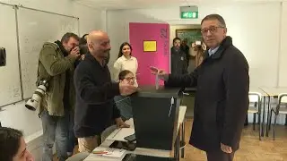 Candidato socialista surpreende e lidera primeiro turno em Portugal | AFP