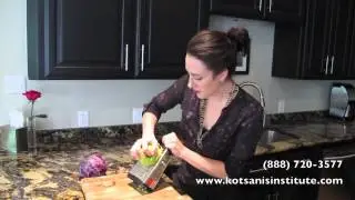 How to Make Red Cabbage & Green Apple Sesame Salad