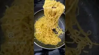 Maggi ❤️ #shorts #shortsvideo #mydubai #dubai #food #insidedubai #dubaidxb #burger #dubailife