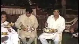 Amrish Mishra shares stage with Jagjit Singh